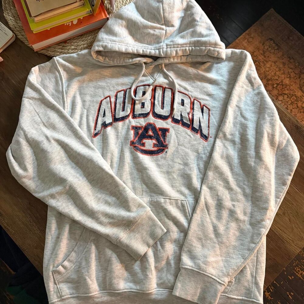 Men's Rivalry Threads Gray Auburn Tigers Essential Pullover Hoodie